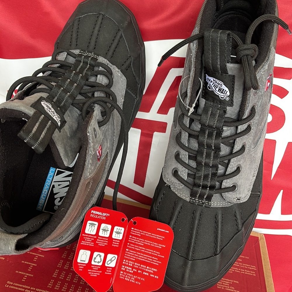 Vans Men’s Sk8-Hi Del Pat
Pewter/Black
VN0A5JMNPBQ
 boots - Picture 13 of 16